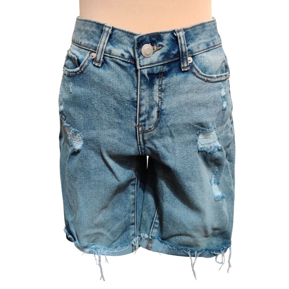 Time and Tru 4 Distressed Denim Bermuda Shorts Raw Hem Mid Rise Grunge Casual